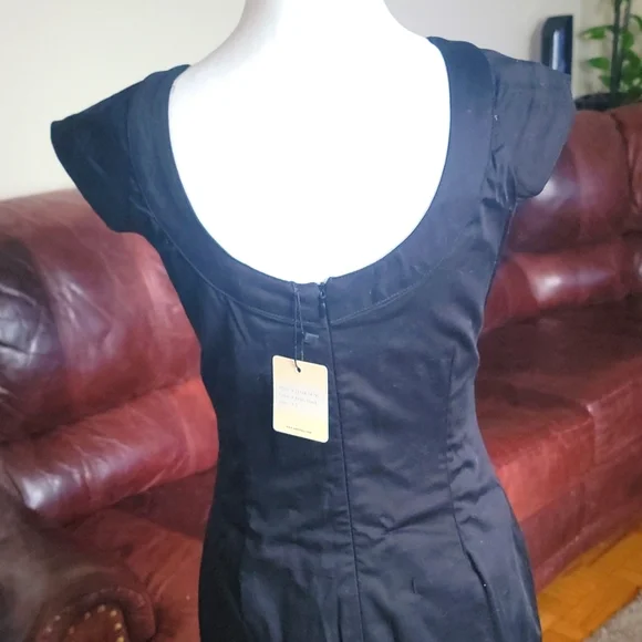 Amelia 👗 - Picture 6 of 11